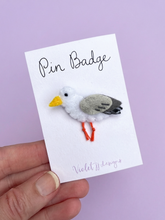 Load image into Gallery viewer, Seagull Pin Badge
