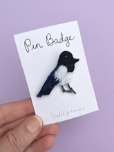 Load image into Gallery viewer, Magpie Pin Badge
