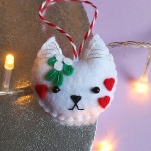 Mistletoe Kisses Christmas Cat Felt Festive Decoration